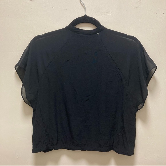 Mesh Sleeve Blouse - Picture 4 of 6